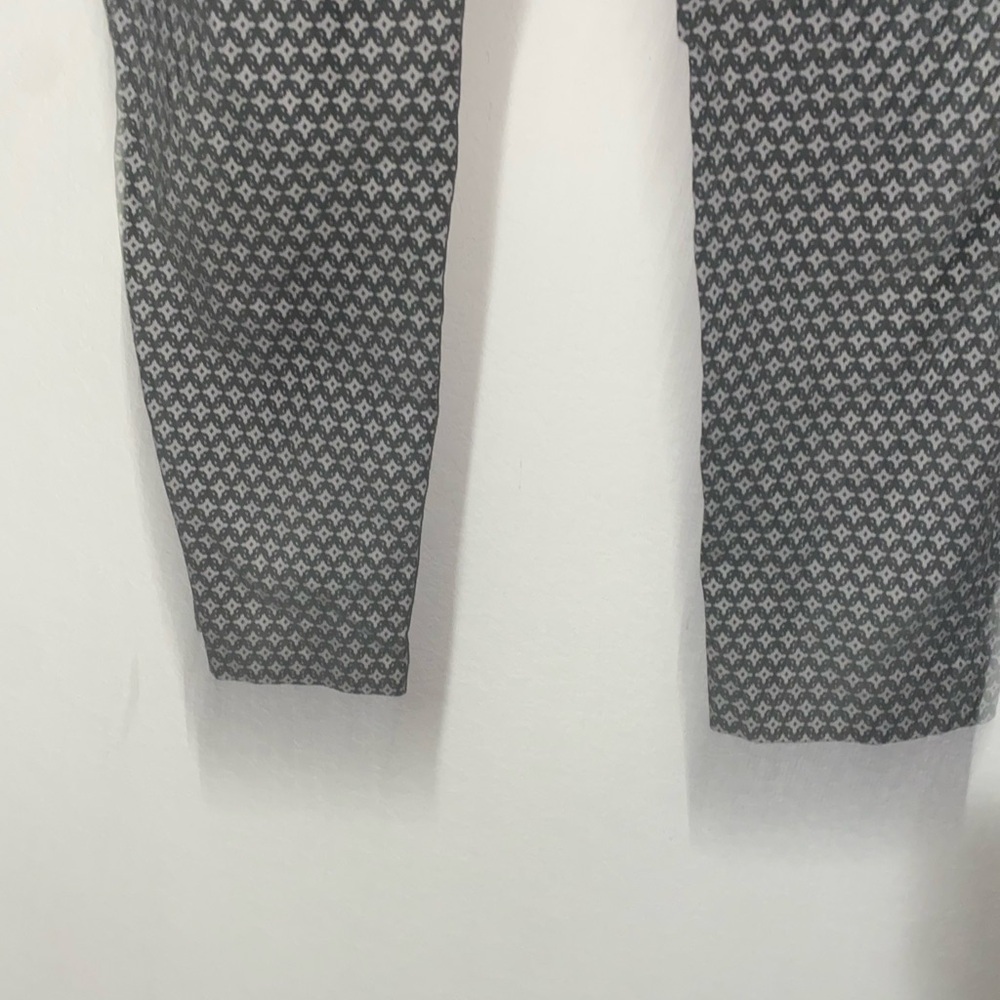 H&M Classic Black Tailored Women’s Regular Waist Flat Front Work Office Pants 10 - Picture 7 of 13